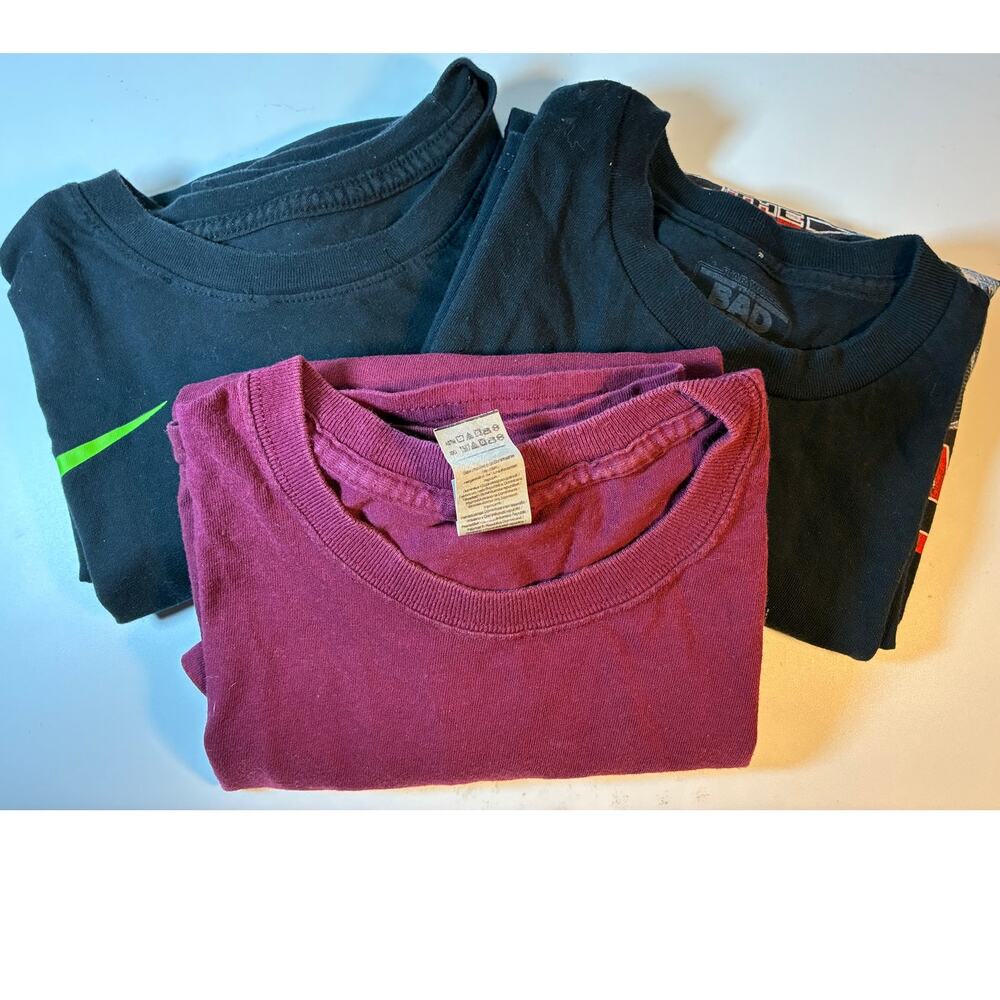 Lot of 3 Mens T-shirts, Size Medium, Short sleeves